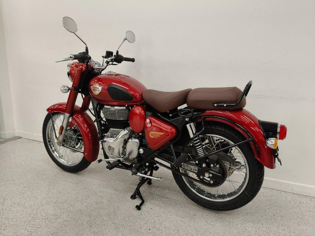 2026 ROYAL ENFIELD CLASSIC 350 HERITAGE ROAD