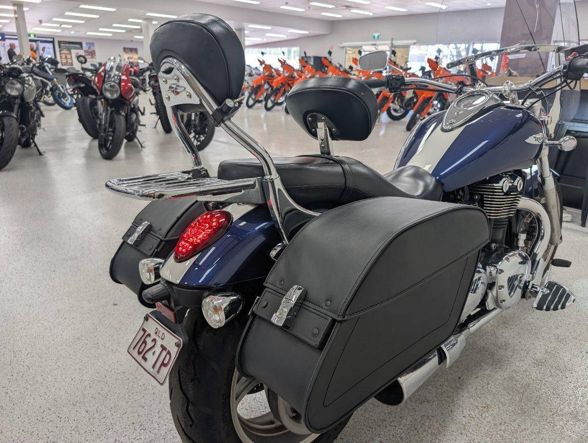 2011 TRIUMPH THUNDERBIRD CRUISER