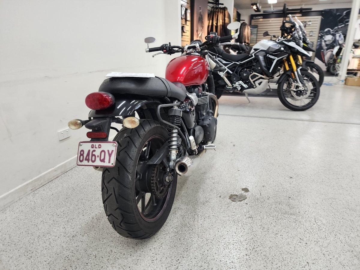 2017 TRIUMPH STREET TWIN ROAD