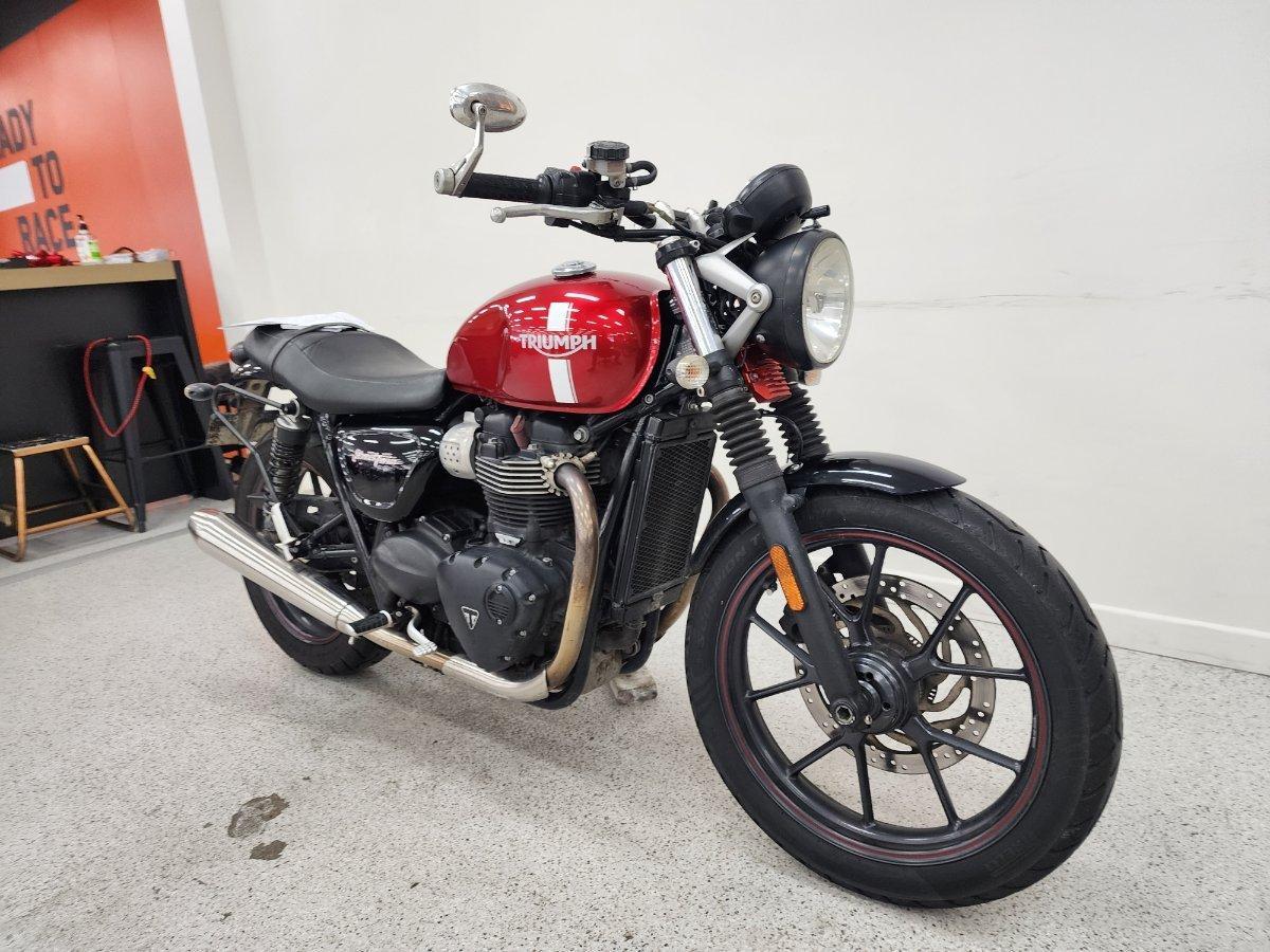2017 TRIUMPH STREET TWIN ROAD