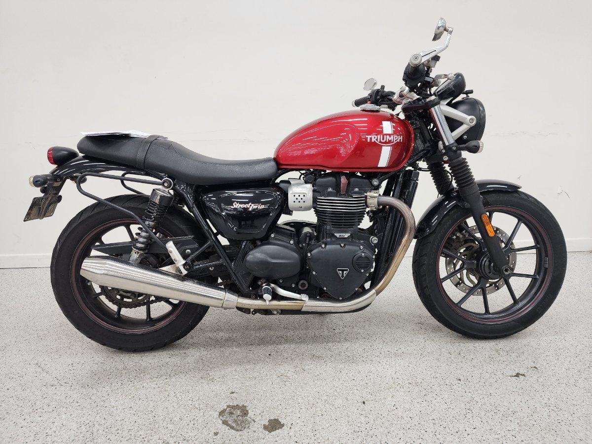 2017 TRIUMPH STREET TWIN ROAD