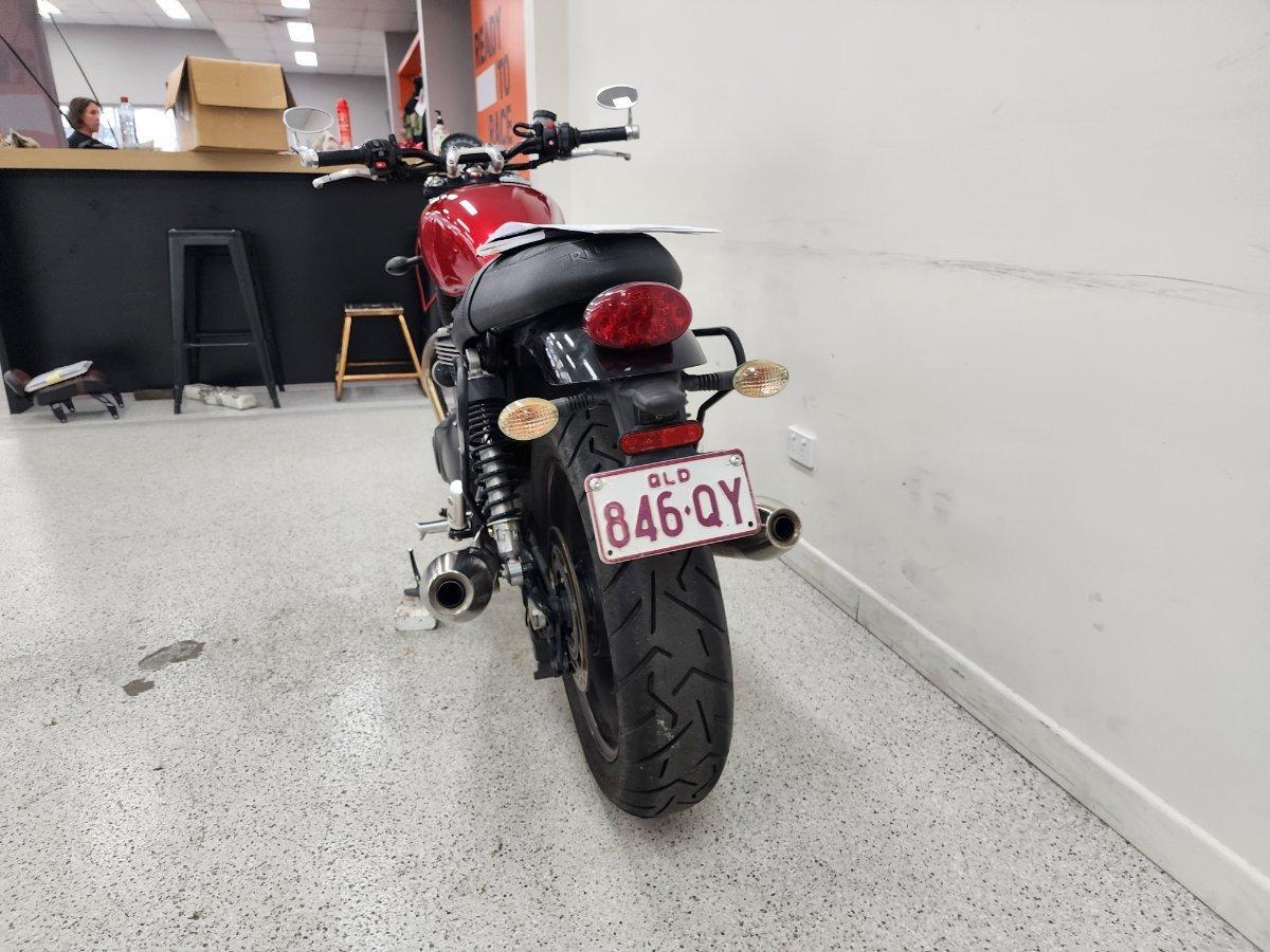 2017 TRIUMPH STREET TWIN ROAD
