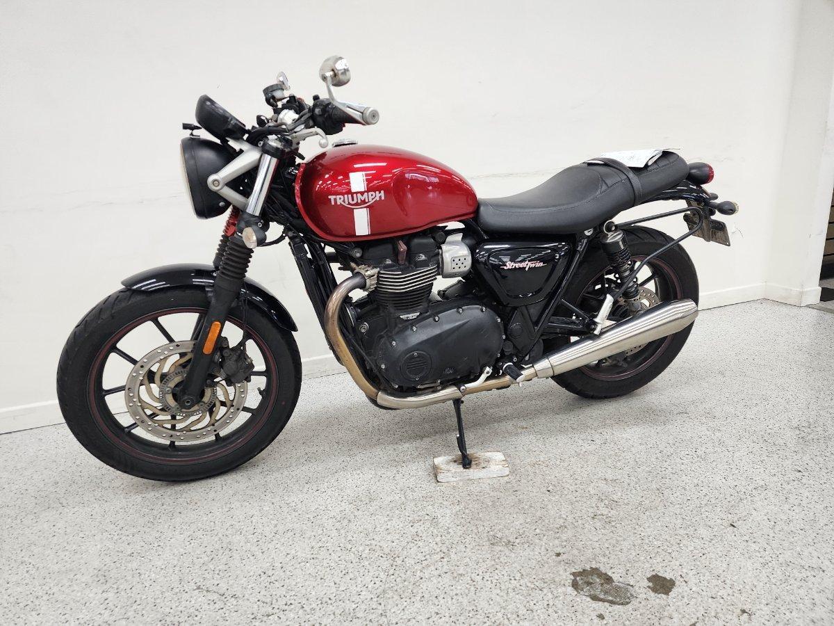 2017 TRIUMPH STREET TWIN ROAD