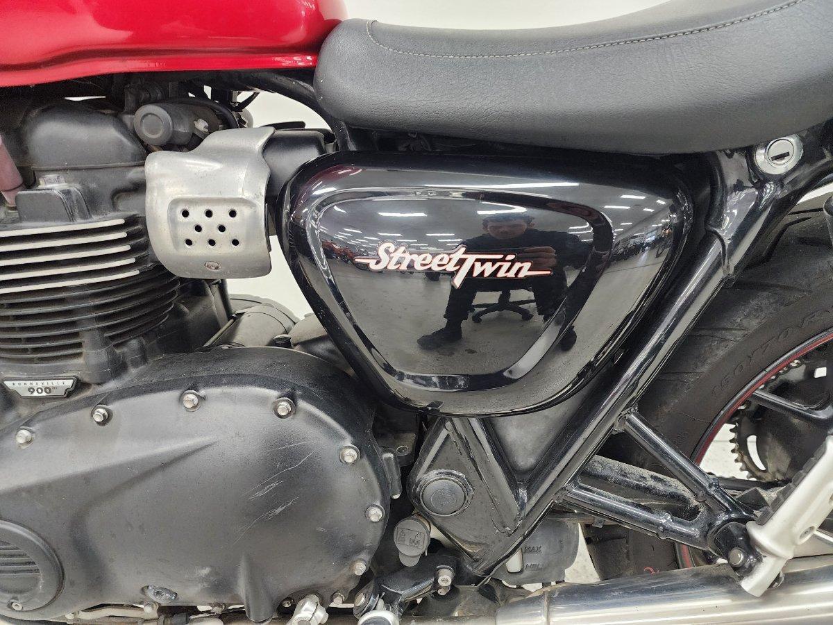 2017 TRIUMPH STREET TWIN ROAD