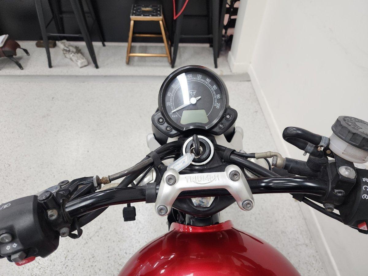 2017 TRIUMPH STREET TWIN ROAD