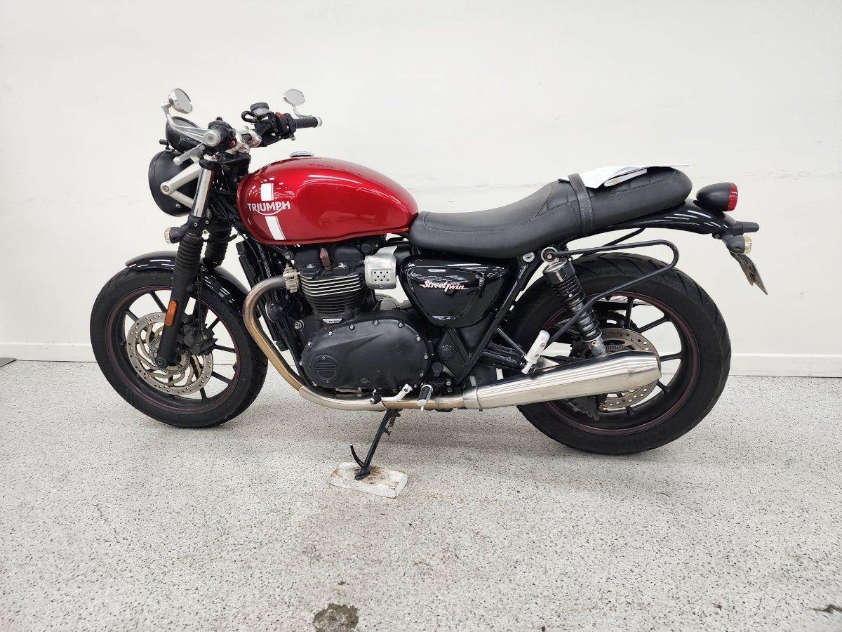 2017 TRIUMPH STREET TWIN ROAD