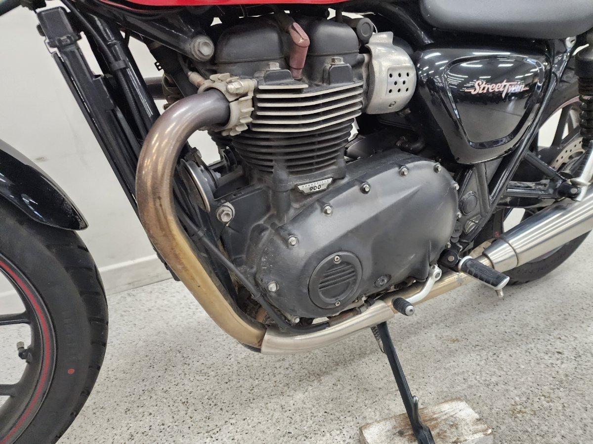 2017 TRIUMPH STREET TWIN ROAD