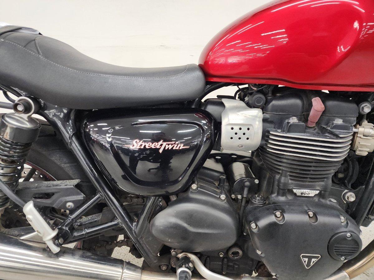 2017 TRIUMPH STREET TWIN ROAD
