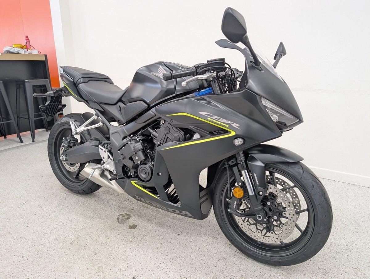 2026 HONDA CBR650R E-CLUTCH SPORTS