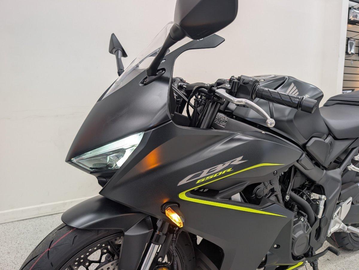 2026 HONDA CBR650R E-CLUTCH SPORTS