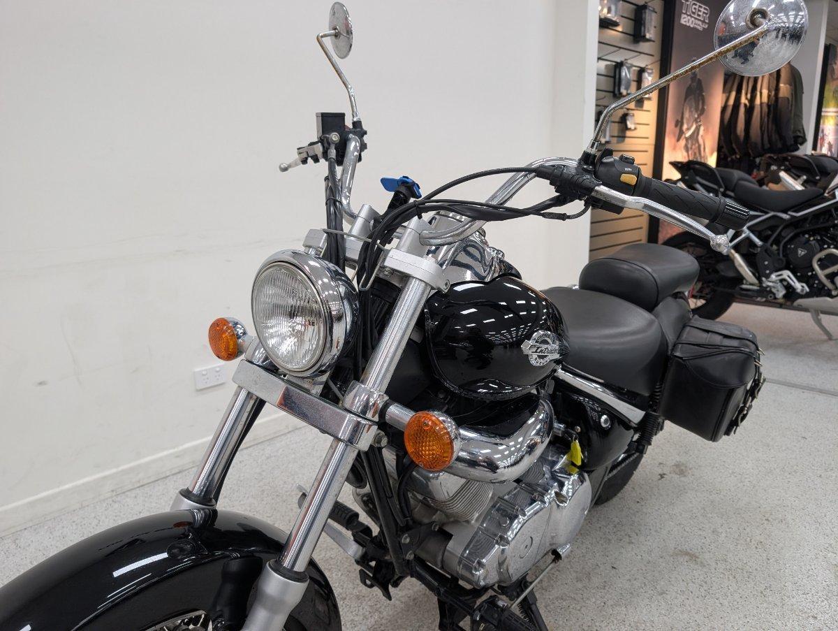 2013 SUZUKI VL250 (LC250 INTRUDER) CRUISER