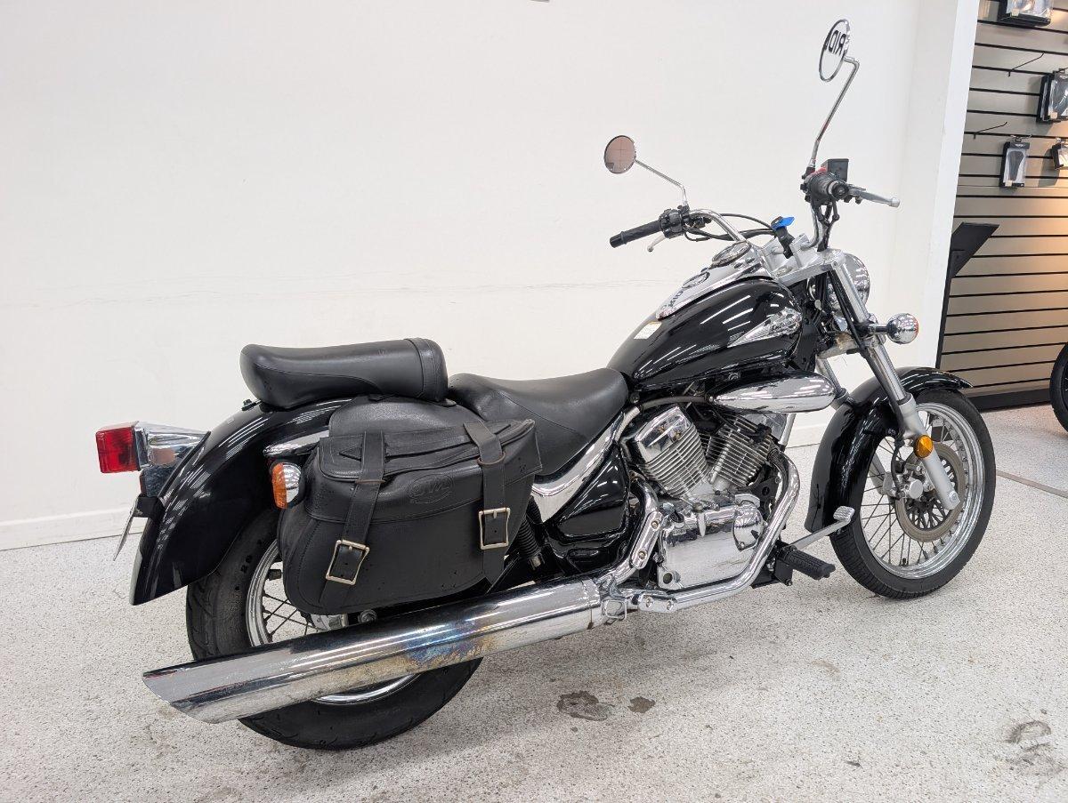 2013 SUZUKI VL250 (LC250 INTRUDER) CRUISER