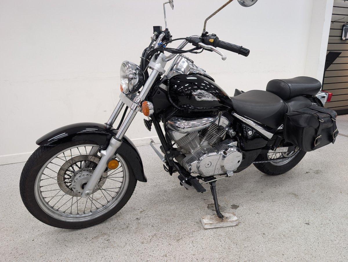 2013 SUZUKI VL250 (LC250 INTRUDER) CRUISER