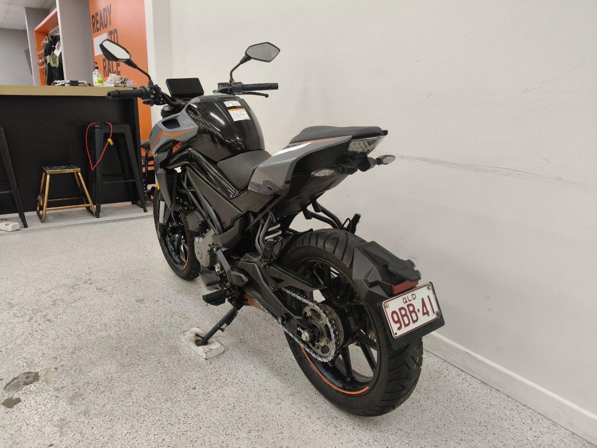 2022 CF MOTO 300 NK ABS ROAD