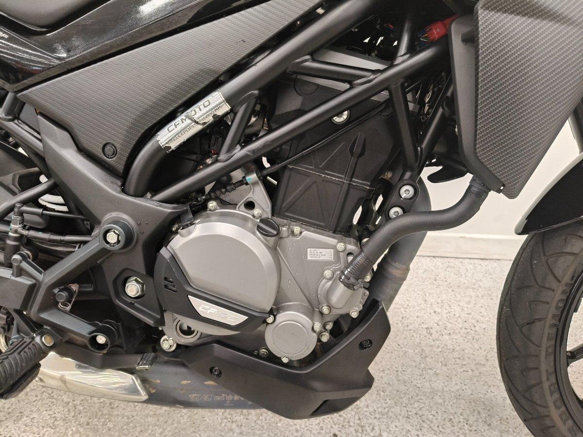 2022 CF MOTO 300 NK ABS ROAD