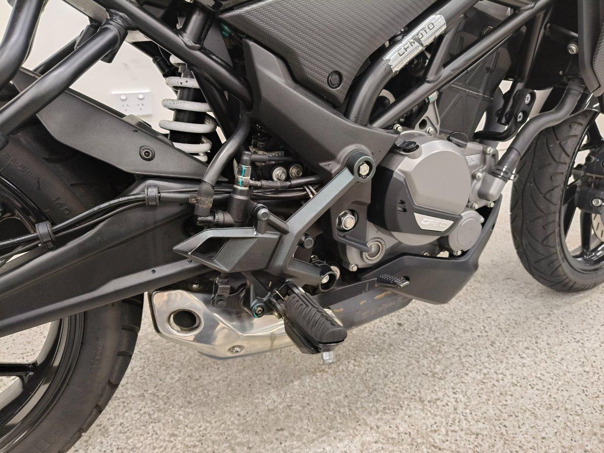 2022 CF MOTO 300 NK ABS ROAD