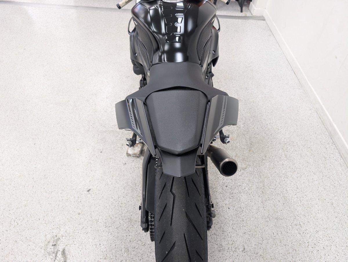 2025 YAMAHA YZF-R1 SPORTS