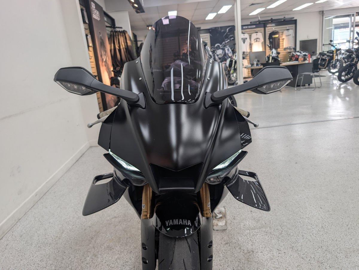 2025 YAMAHA YZF-R1 SPORTS