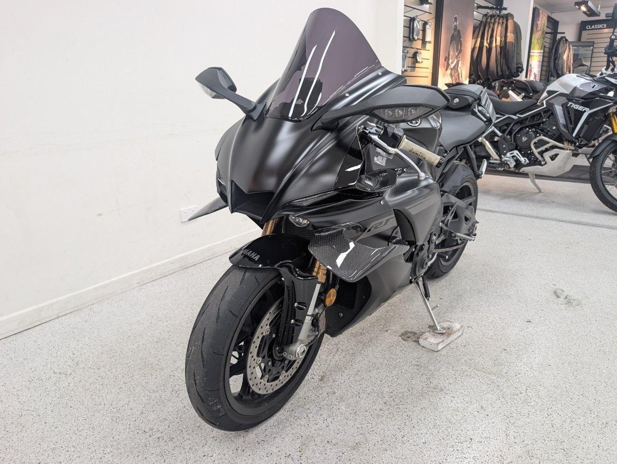 2025 YAMAHA YZF-R1 SPORTS