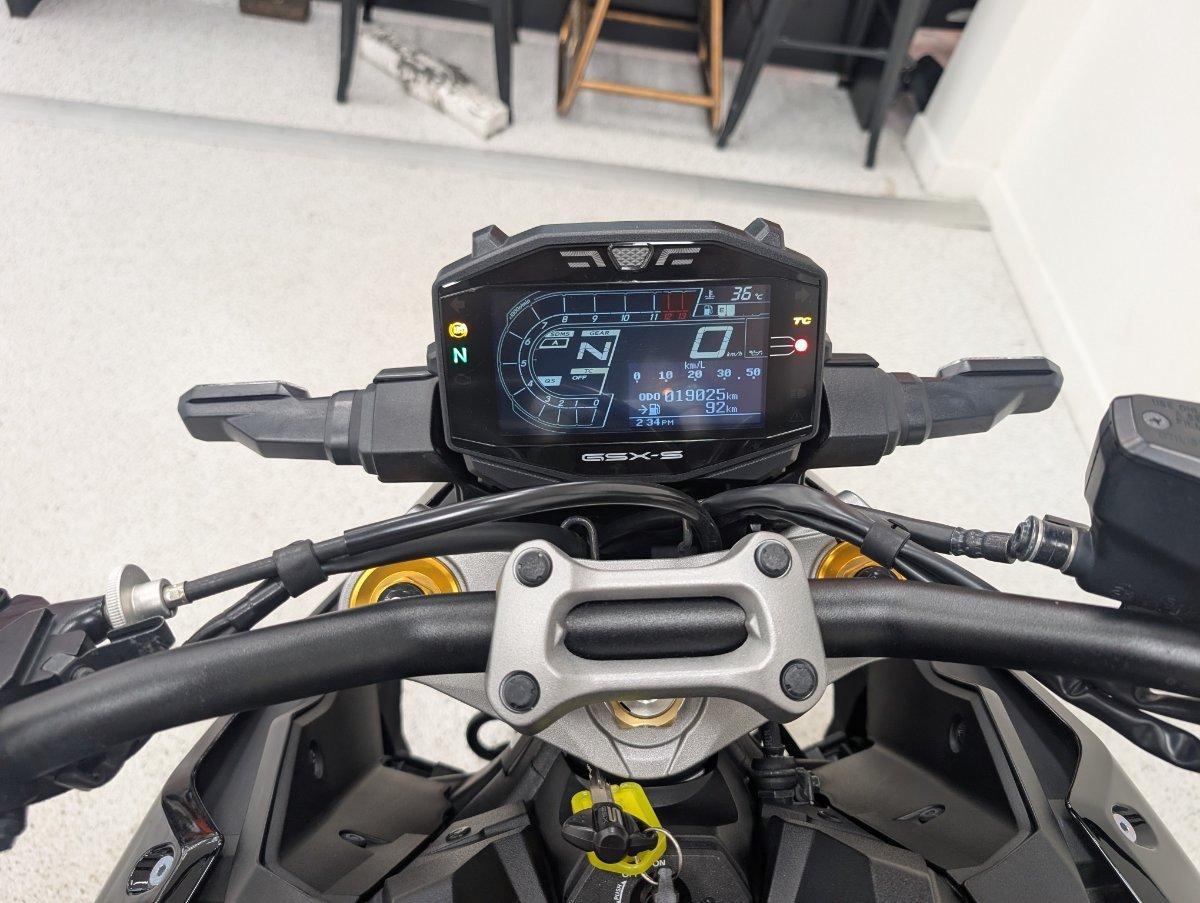 2023 SUZUKI GSX-S1000 ROAD