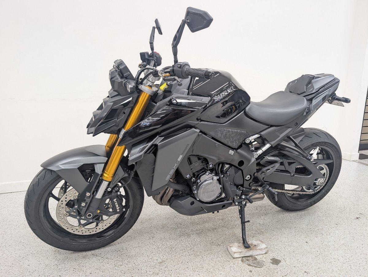 2023 SUZUKI GSX-S1000 ROAD