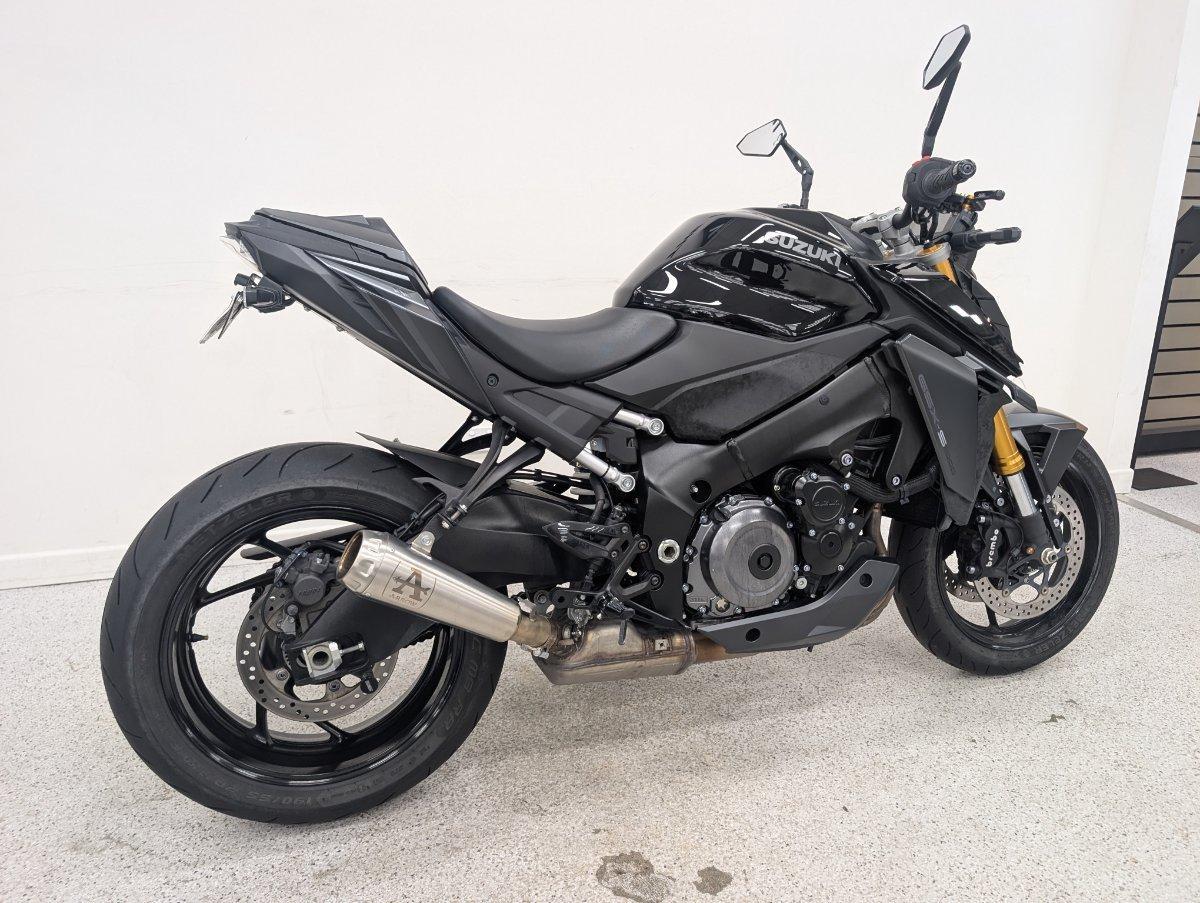 2023 SUZUKI GSX-S1000 ROAD