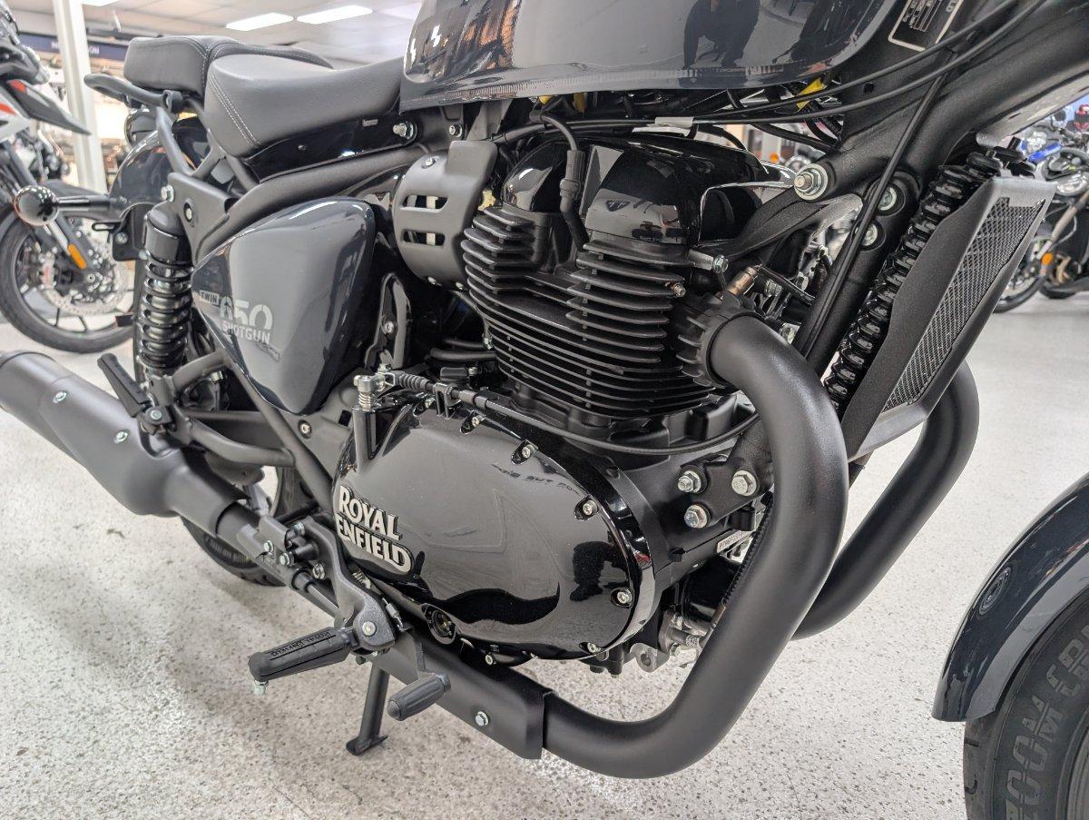 2025 ROYAL ENFIELD SHOTGUN 650 ROAD