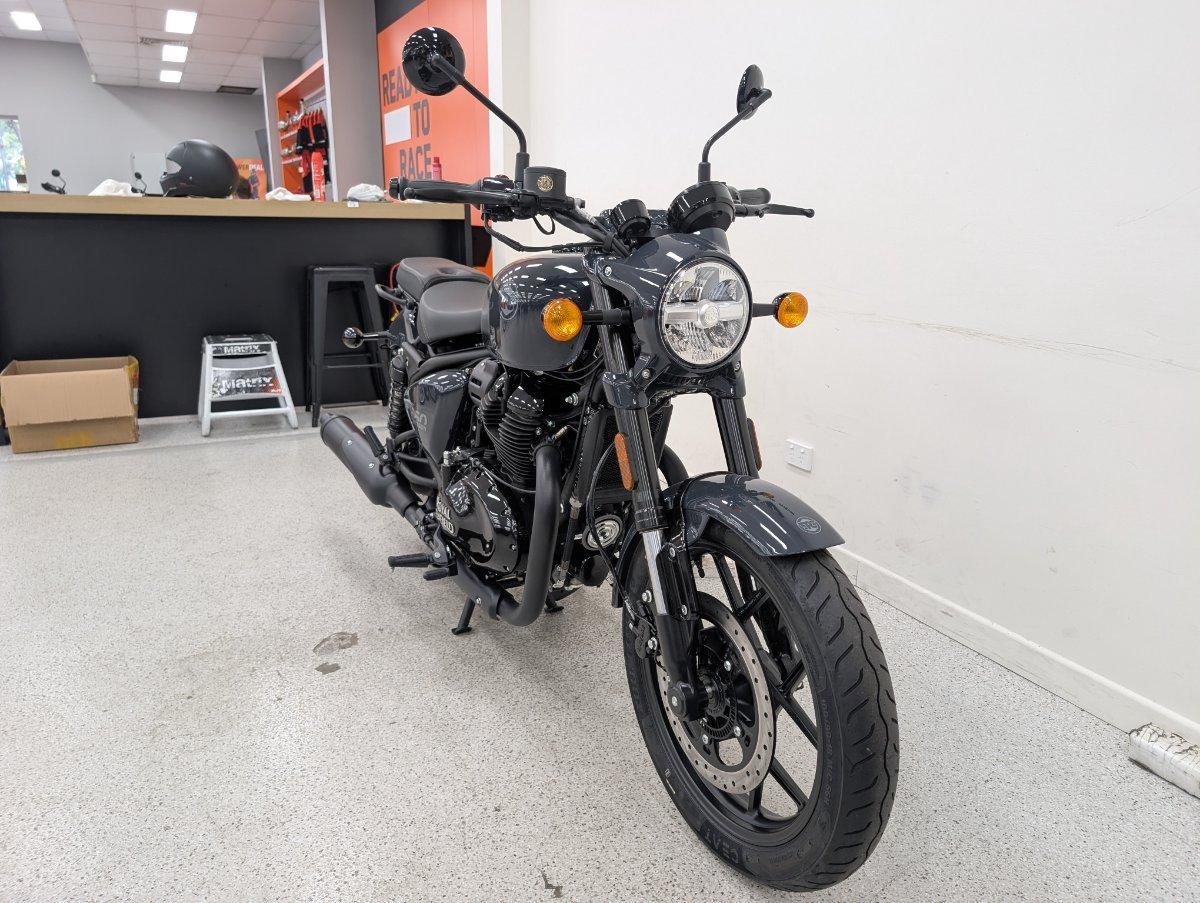2025 ROYAL ENFIELD SHOTGUN 650 ROAD