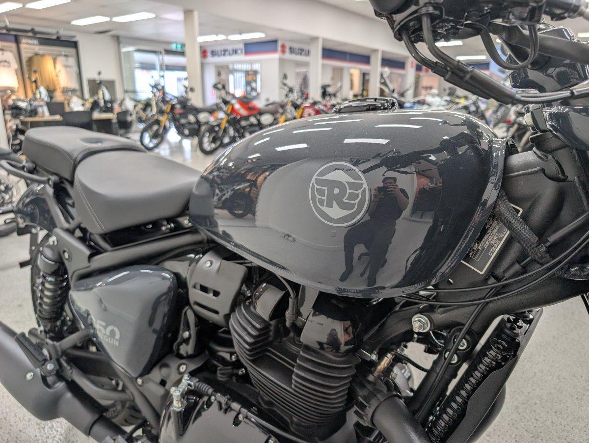 2025 ROYAL ENFIELD SHOTGUN 650 ROAD