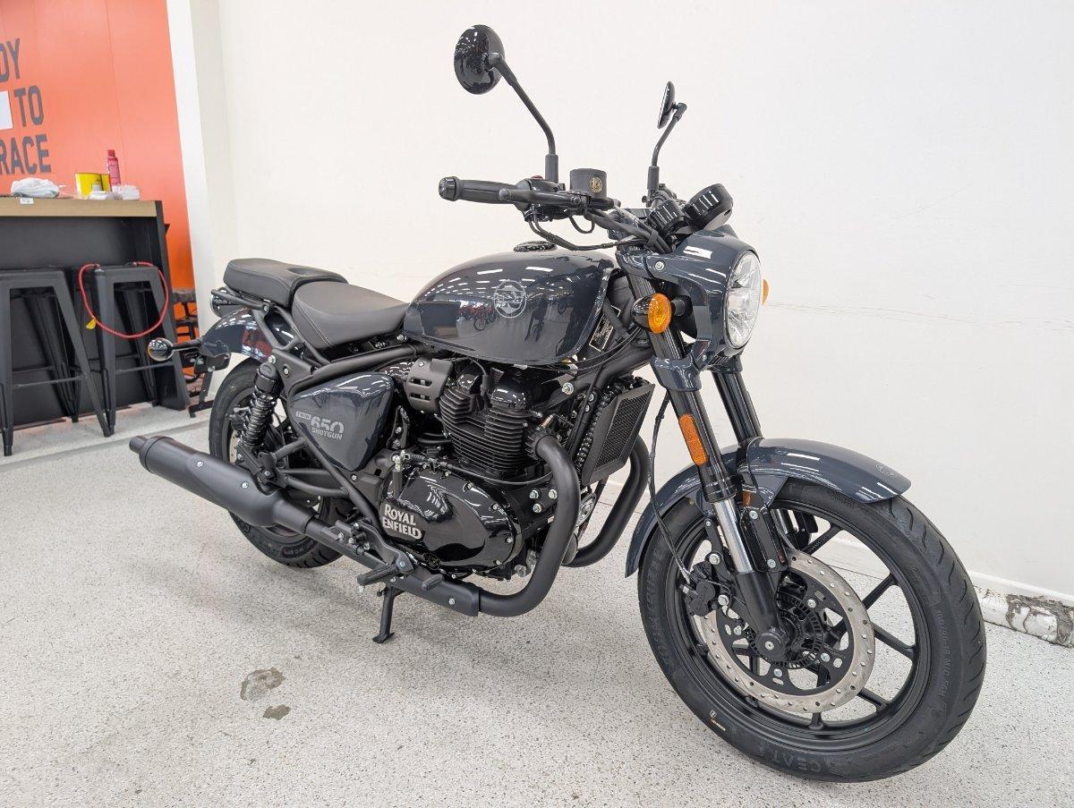 2025 ROYAL ENFIELD SHOTGUN 650 ROAD