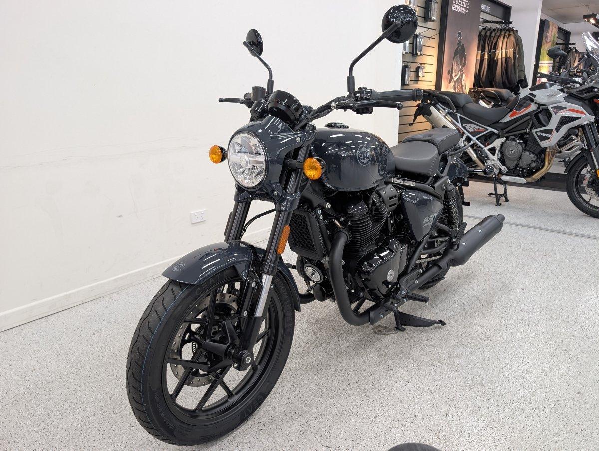 2025 ROYAL ENFIELD SHOTGUN 650 ROAD