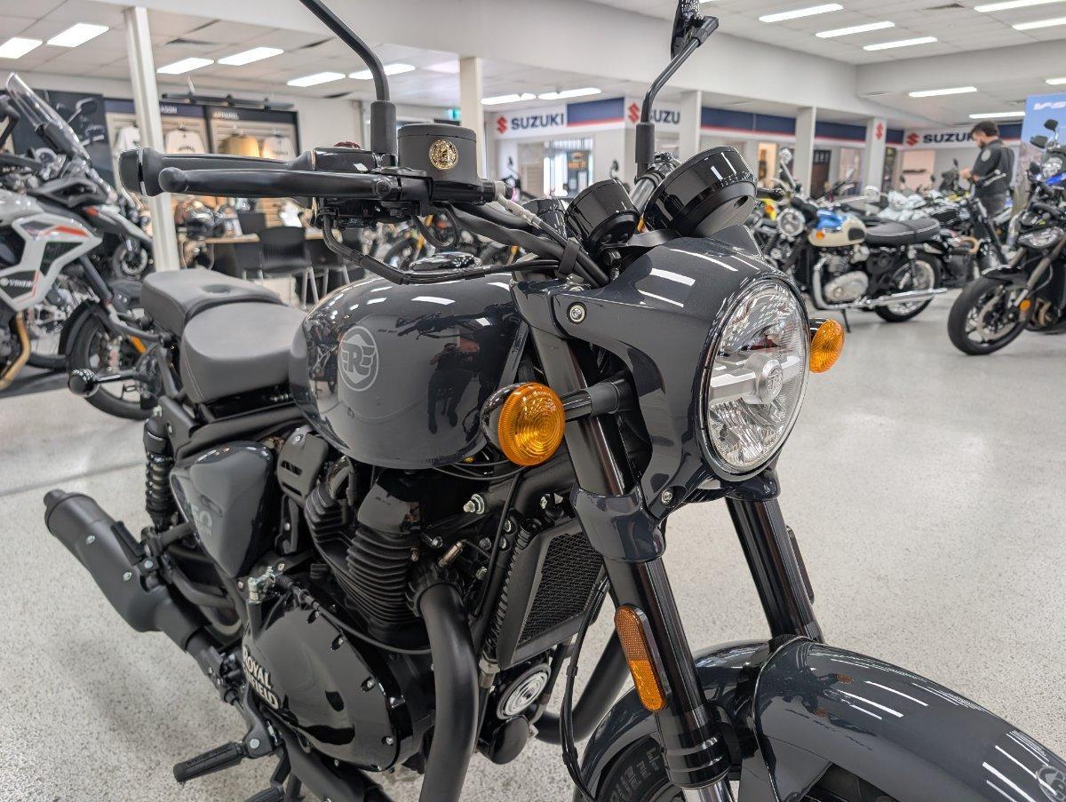 2025 ROYAL ENFIELD SHOTGUN 650 ROAD