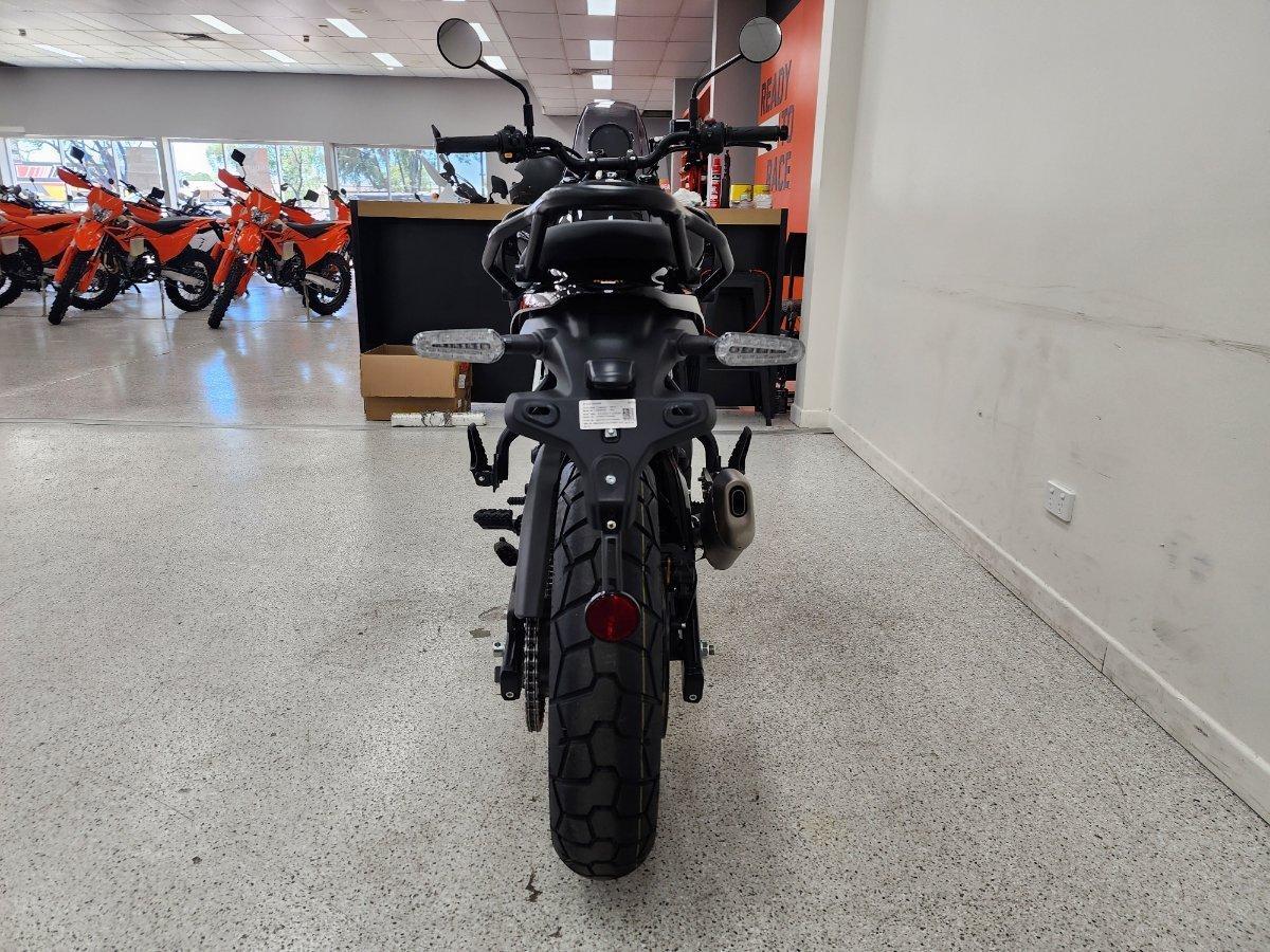 2026 ROYAL ENFIELD HIMALAYAN 450 ROAD