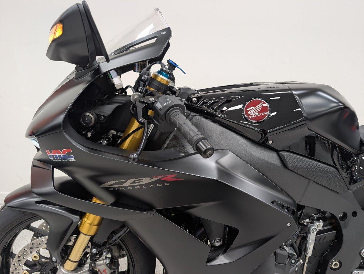 2024 HONDA CBR1000RR-R SP (FIREBLADE) ABS ROAD
