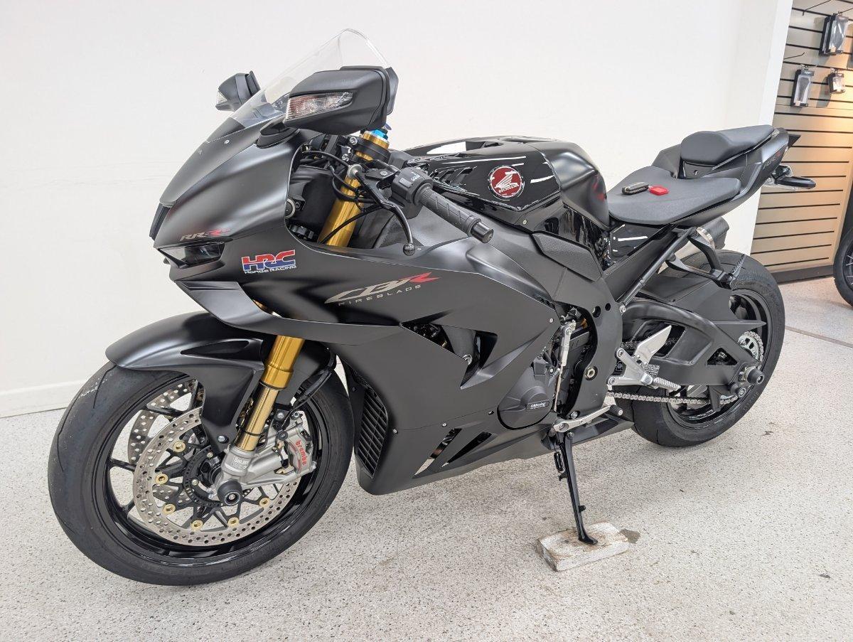 2024 HONDA CBR1000RR-R SP (FIREBLADE) ABS ROAD