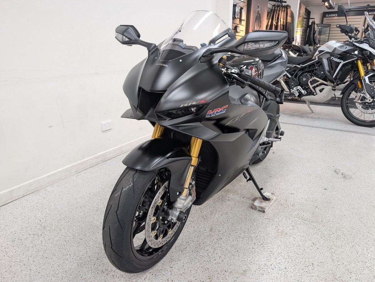 2024 HONDA CBR1000RR-R SP (FIREBLADE) ABS ROAD