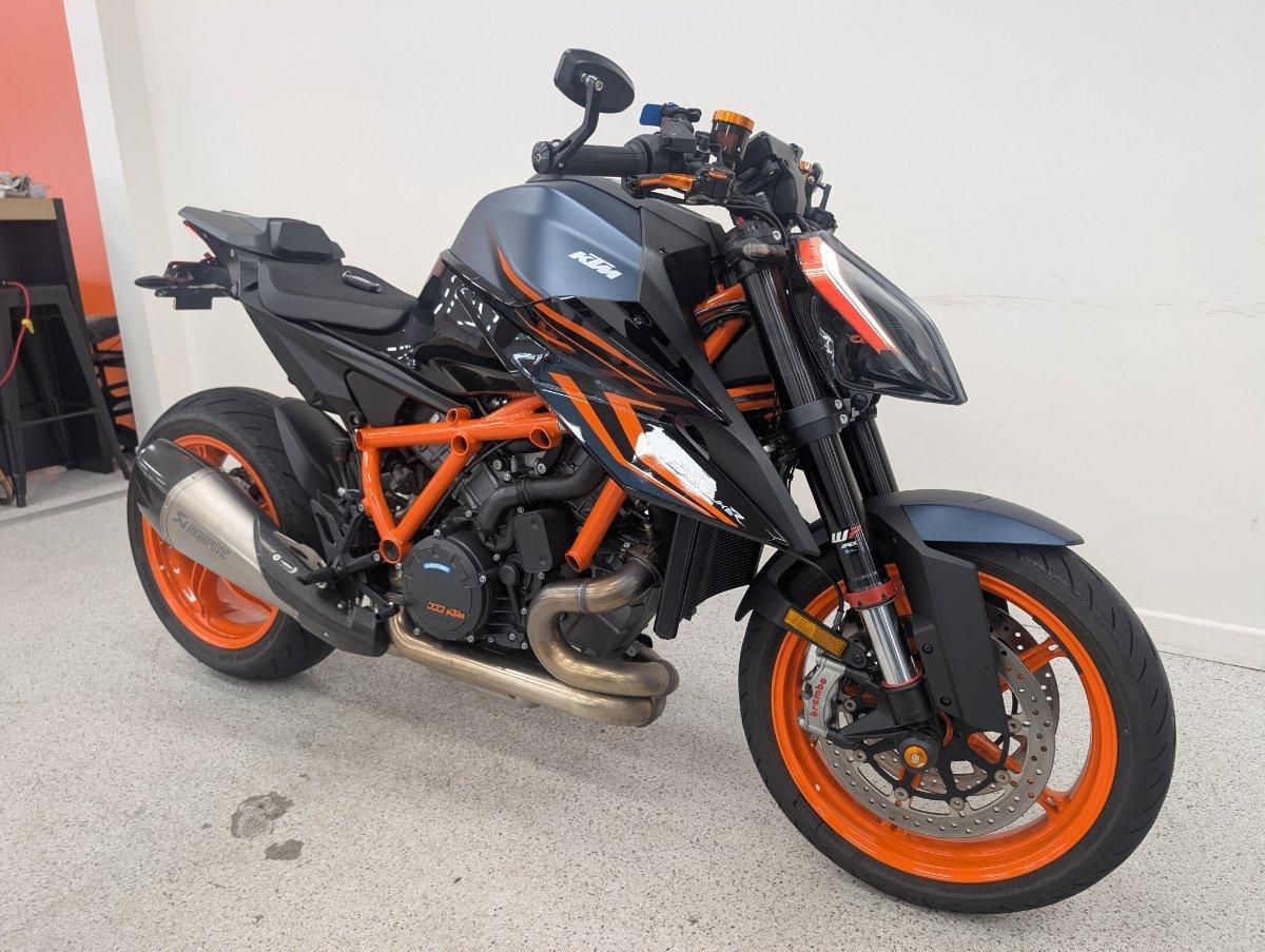 2023 KTM 1290 SUPER DUKE R SPORTS