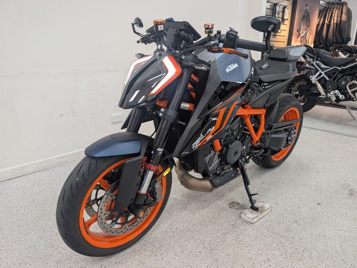 2023 KTM 1290 SUPER DUKE R SPORTS