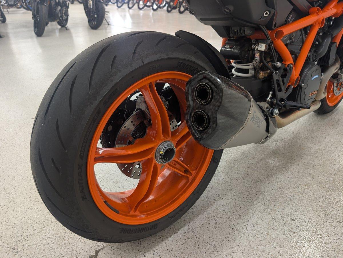 2023 KTM 1290 SUPER DUKE R SPORTS