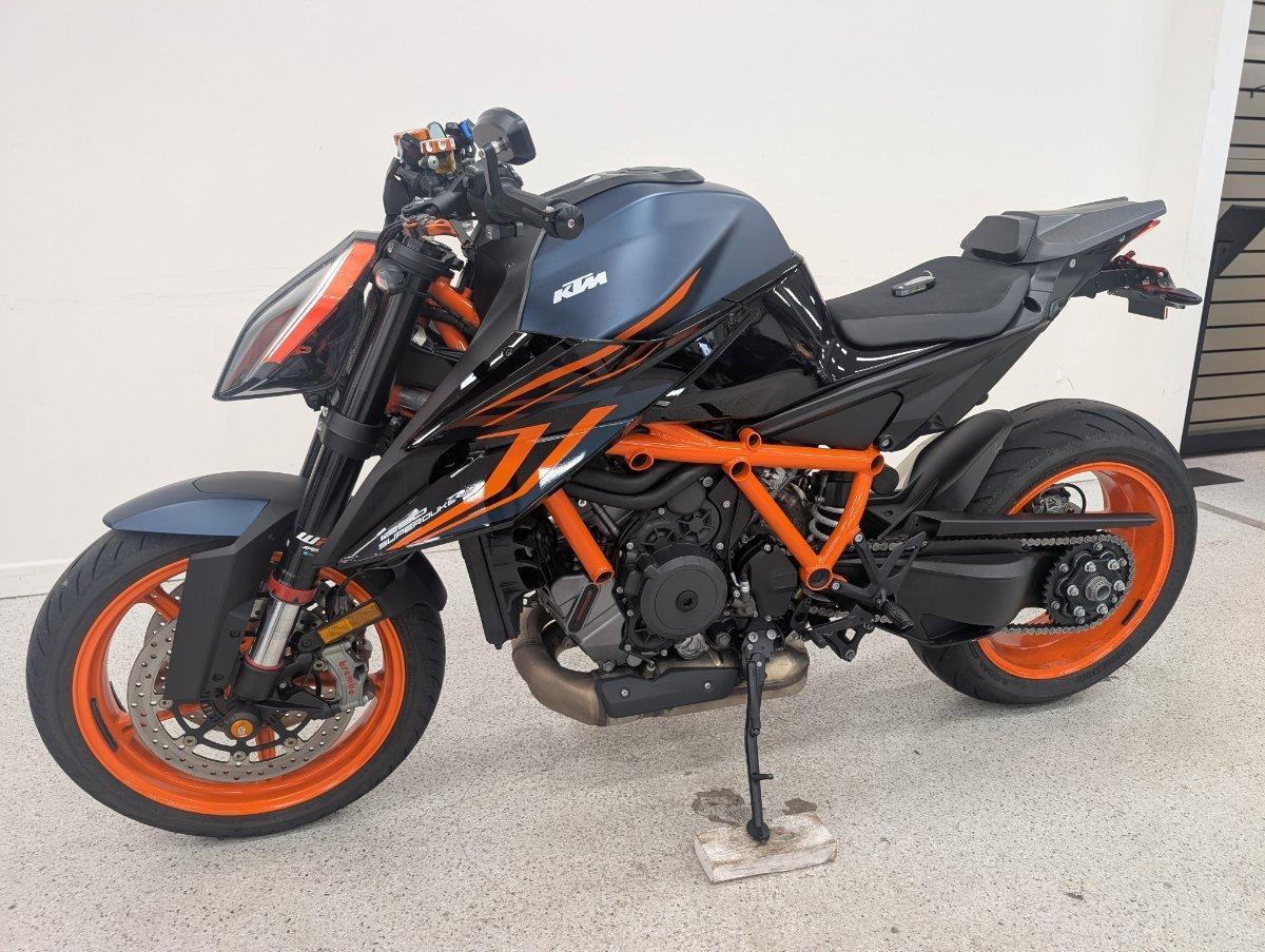 2023 KTM 1290 SUPER DUKE R SPORTS