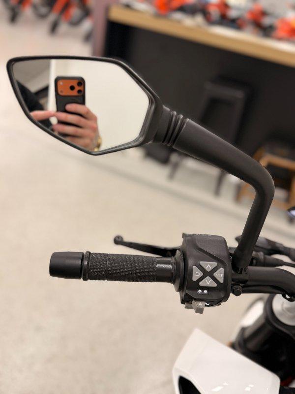 2018 KTM 390 DUKE ROAD