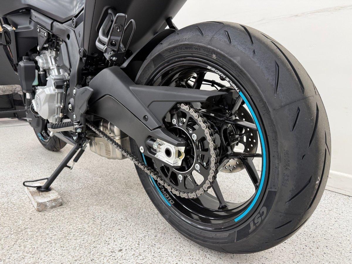 2025 CF MOTO 675NK ABS ROAD