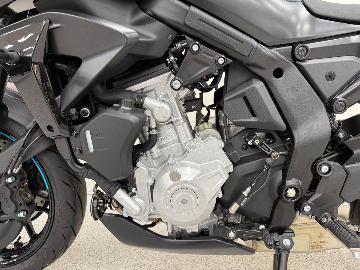 2025 CF MOTO 675NK ABS ROAD