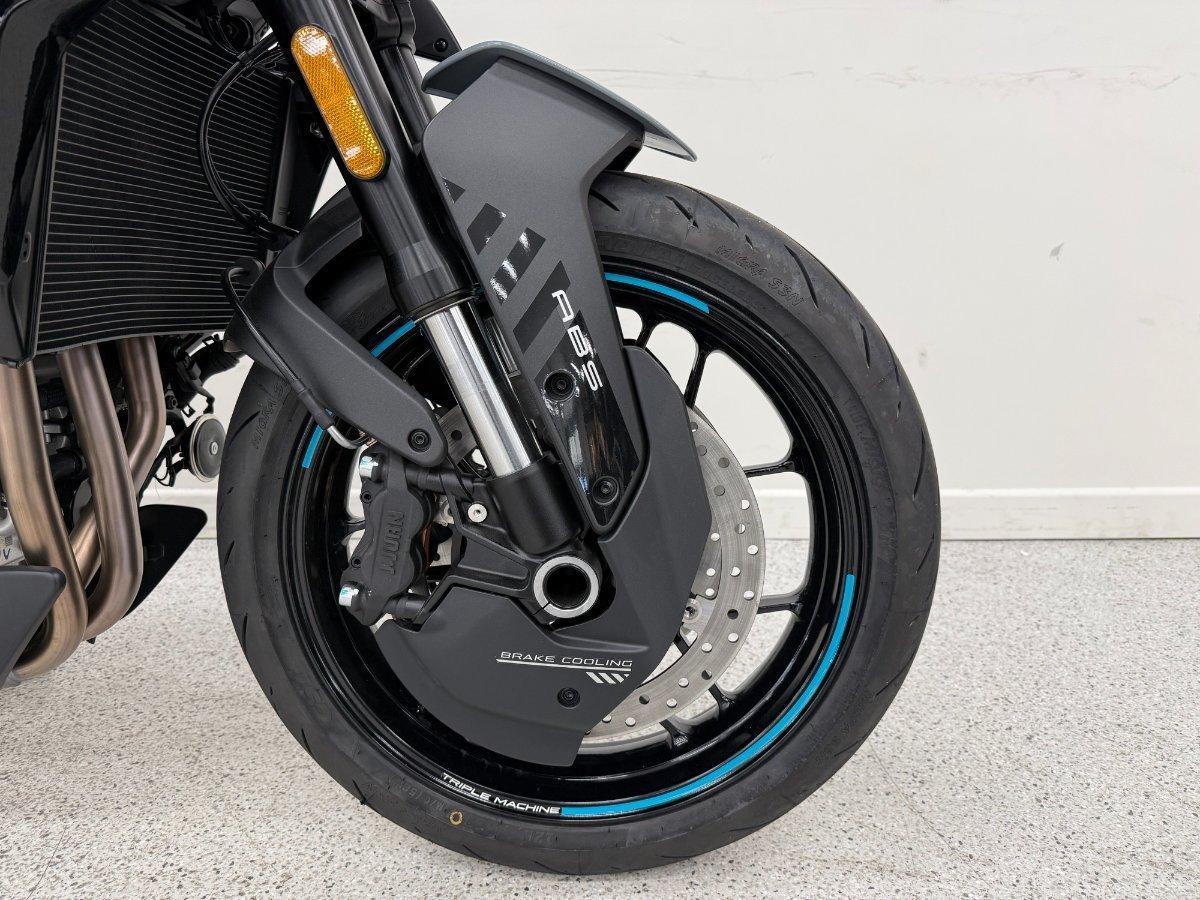 2025 CF MOTO 675NK ABS ROAD
