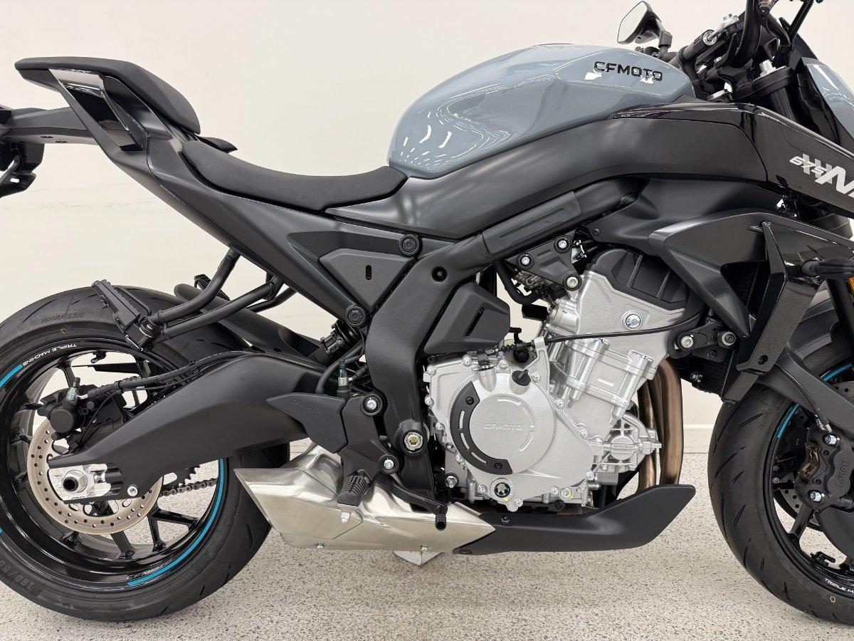 2025 CF MOTO 675NK ABS ROAD