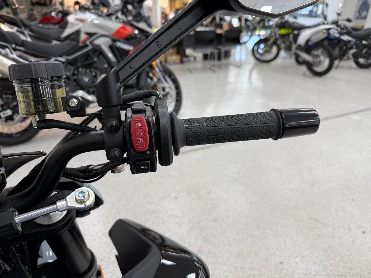 2025 CF MOTO 675NK ABS ROAD