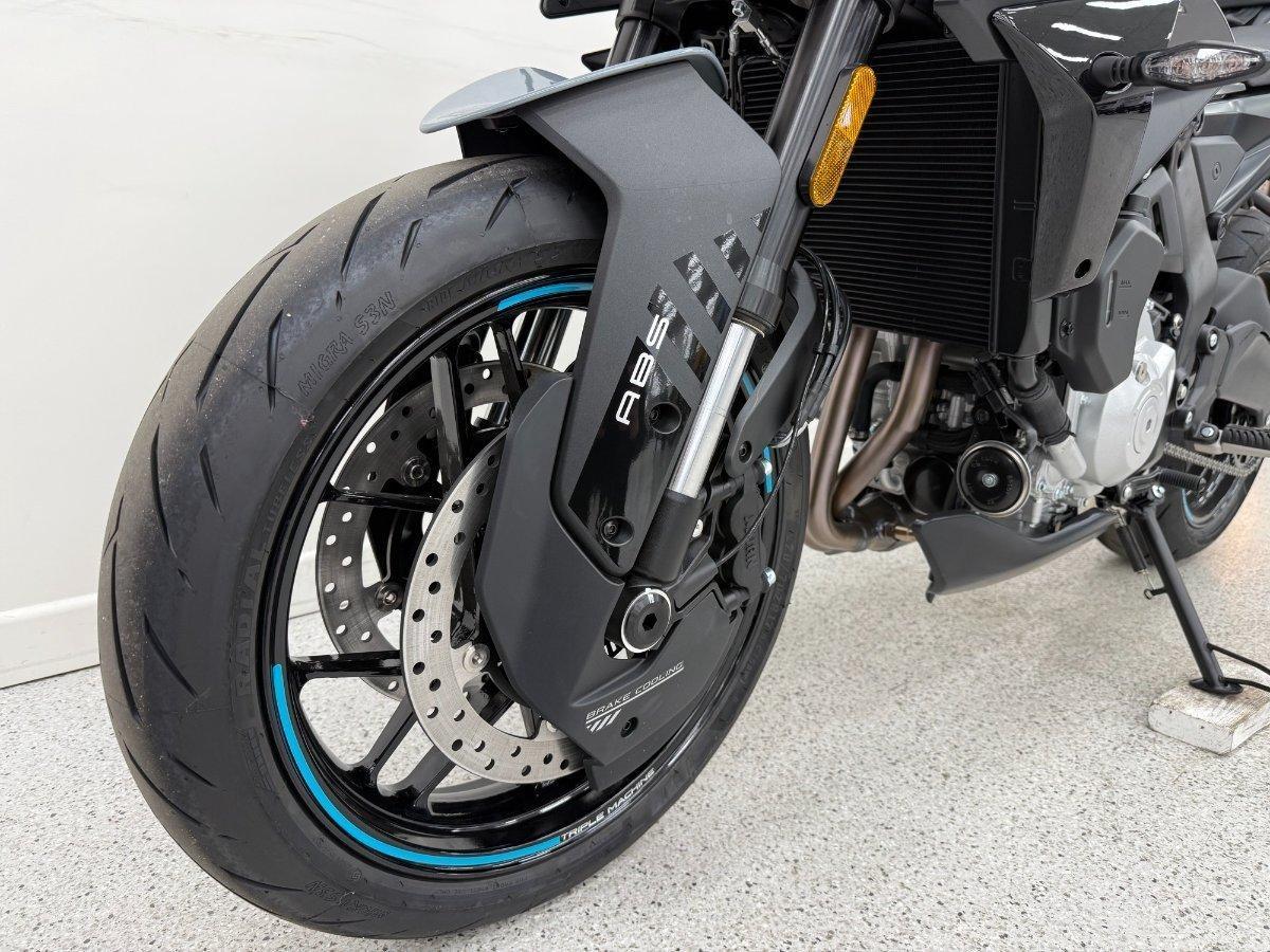 2025 CF MOTO 675NK ABS ROAD