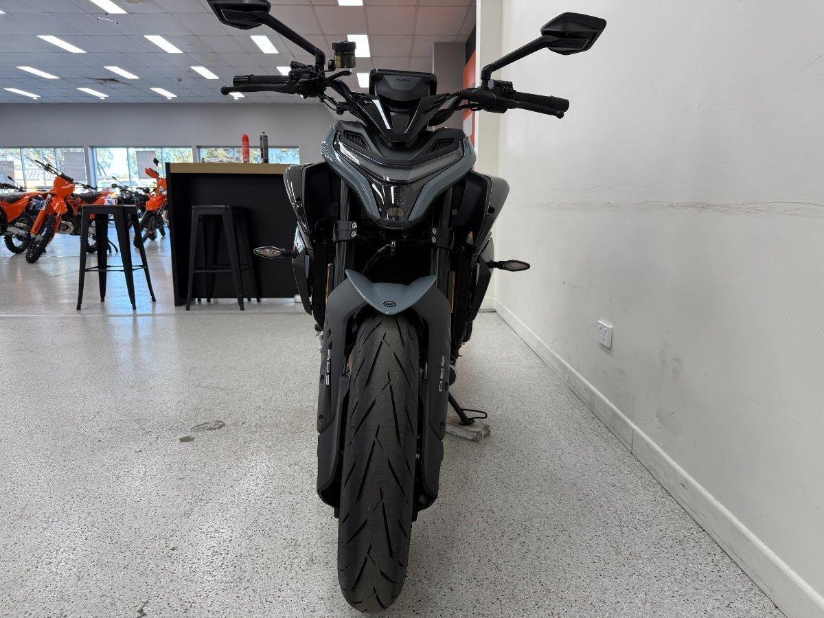 2025 CF MOTO 675NK ABS ROAD