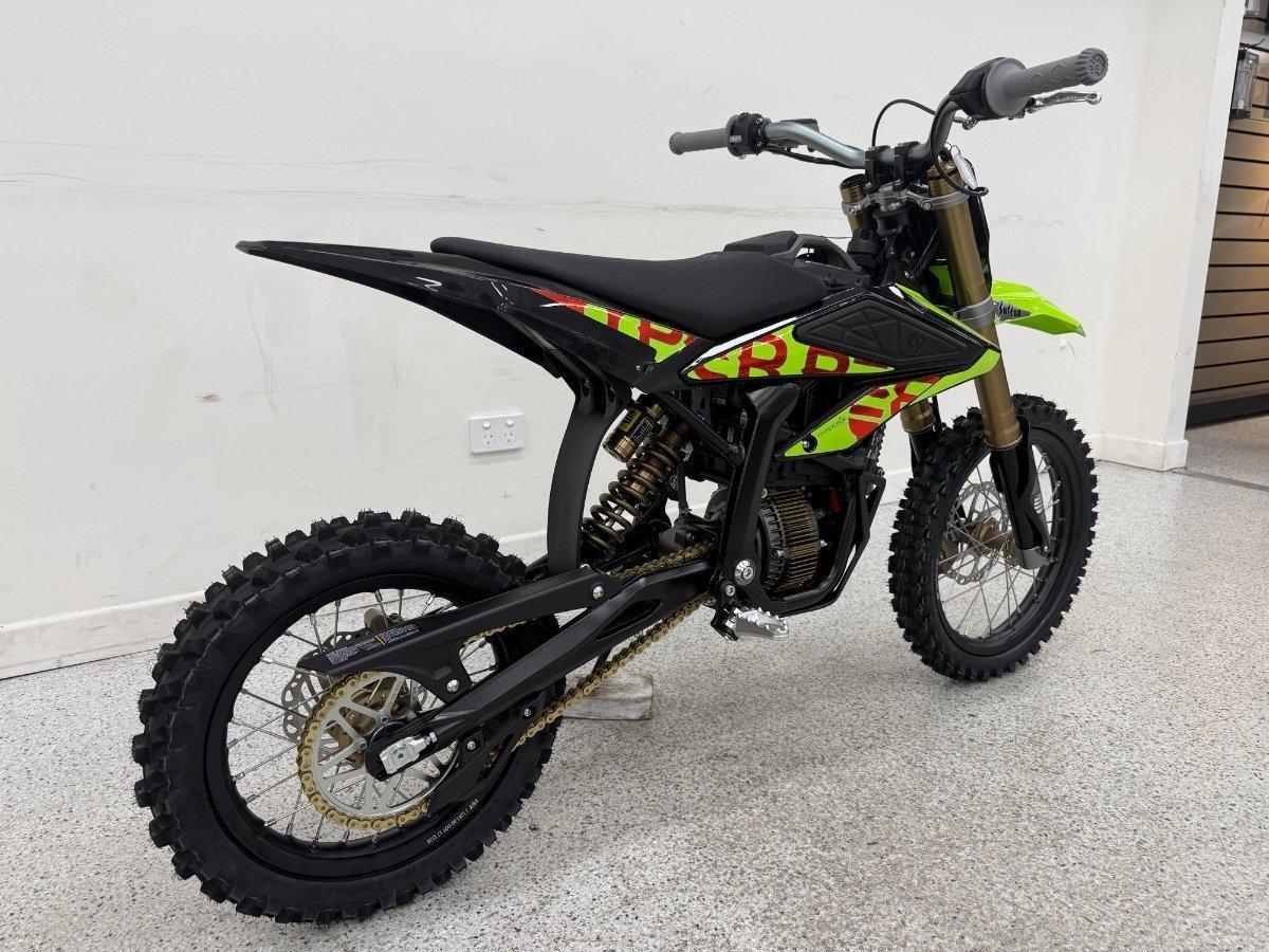 2025 SUR-RON HYPER BEE 14/12 TRAIL