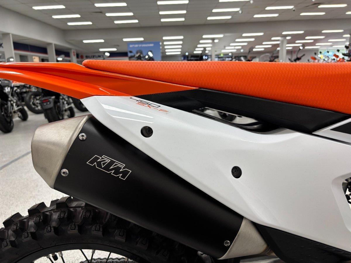 2024 KTM 450 SX-F MOTOCROSS